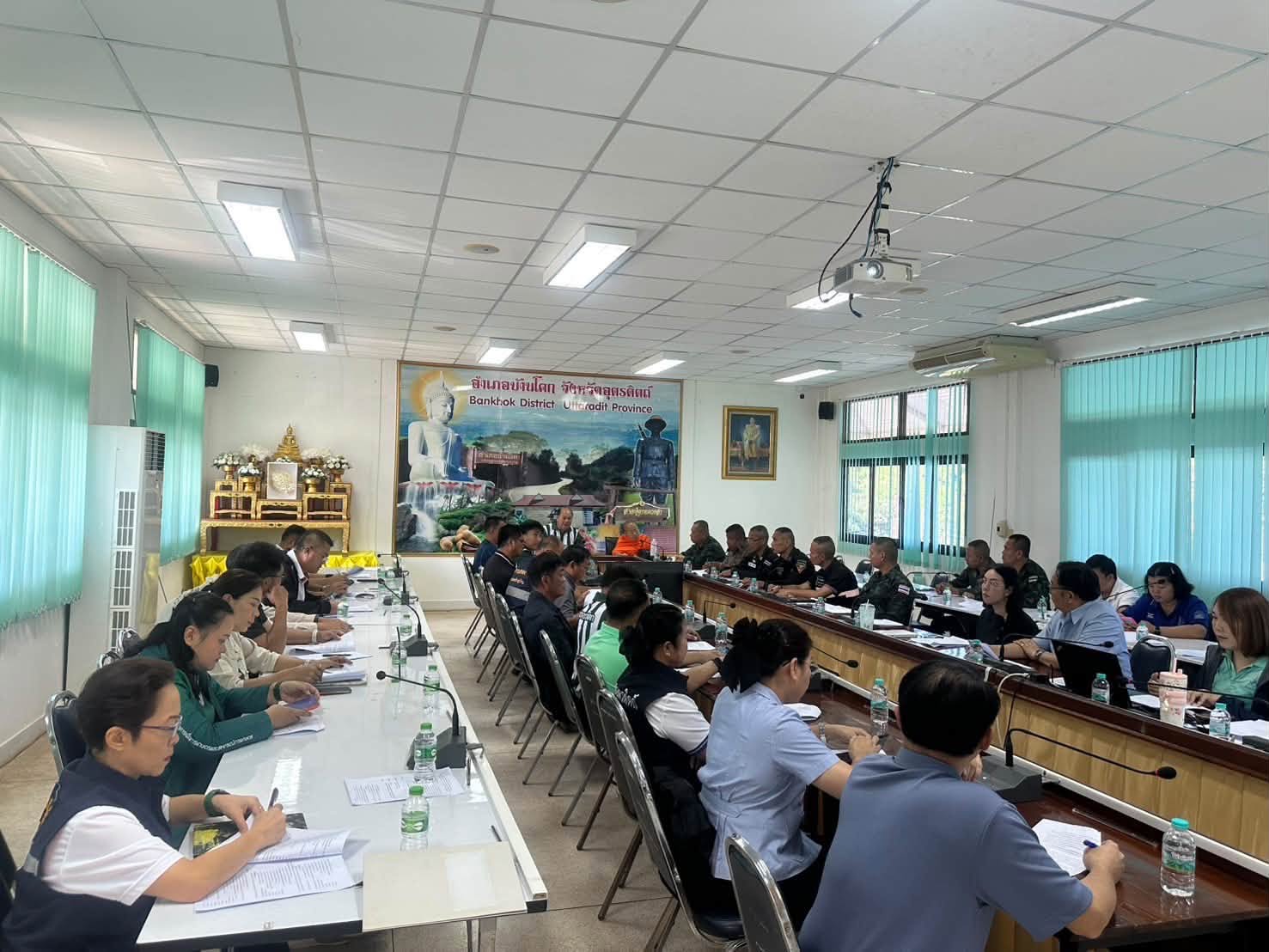 “สพอ.บ้านโคก ร่วมประชุมการเตรียมความพร้อมในการจัดงานพิธีถวายดอกไม้จันทน์ของประชาชนในส่วนภูมิภาค”